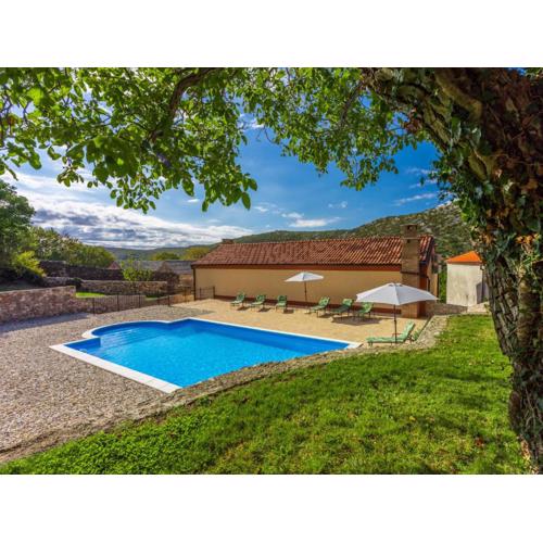 Holiday Home Lukata by Interhome