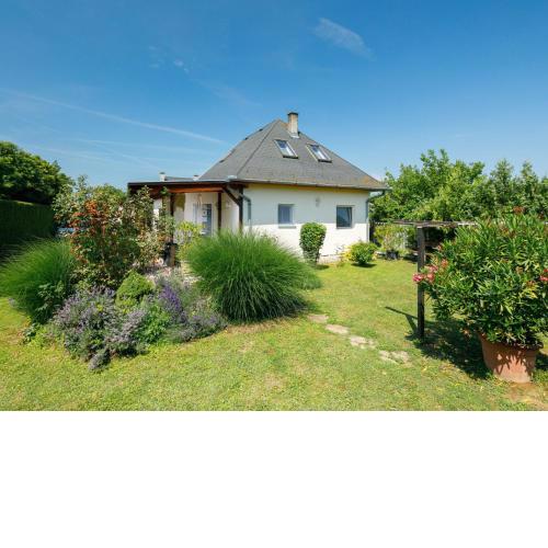 Holiday Home Lupo by Interhome