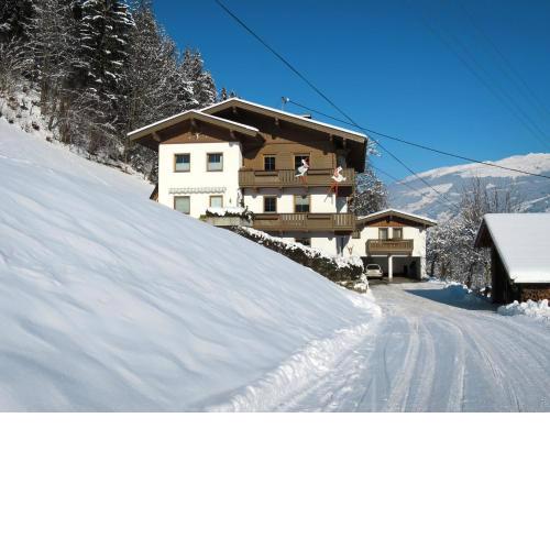 Holiday Home Margit by Interhome