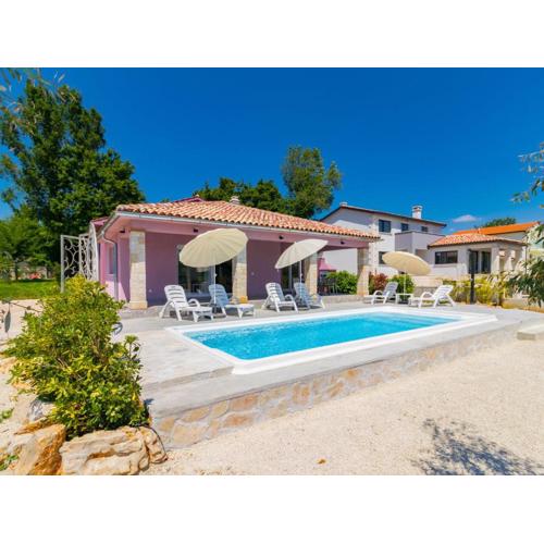 Holiday Home Mario by Interhome