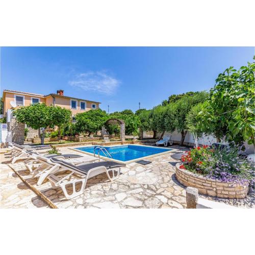 Holiday Home Medulin 33
