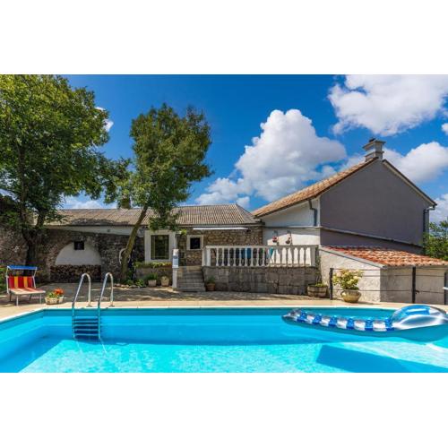 Holiday Home Meja Private Pool- Happy Rentals