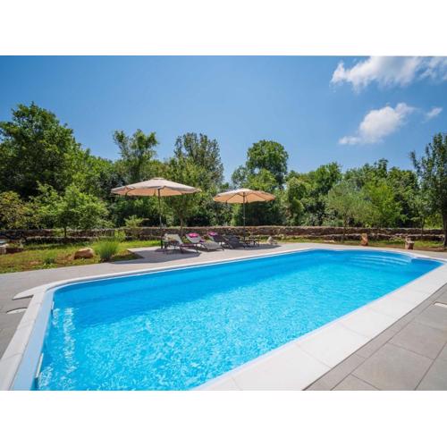 Holiday Home Mila by Interhome