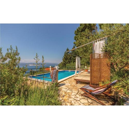 Holiday Home Mimice 21 With Outdoor Swimmingpool