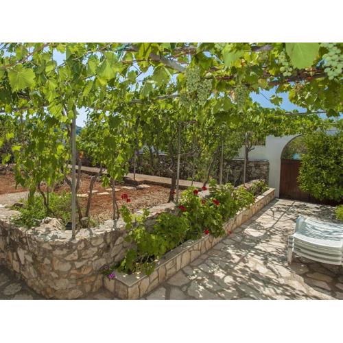Holiday Home Neda-Three Bedroom Holiday Home with Terrace and Sea View