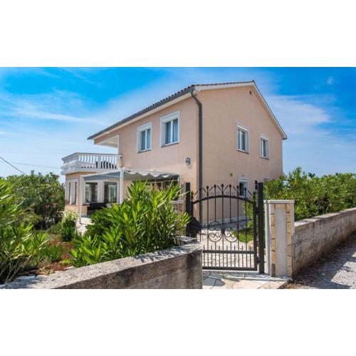 Holiday home Nika