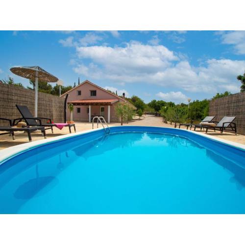 Holiday Home Nina by Interhome