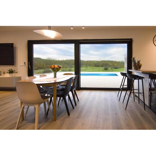 Holiday Home Oasis for You with Heated Pool