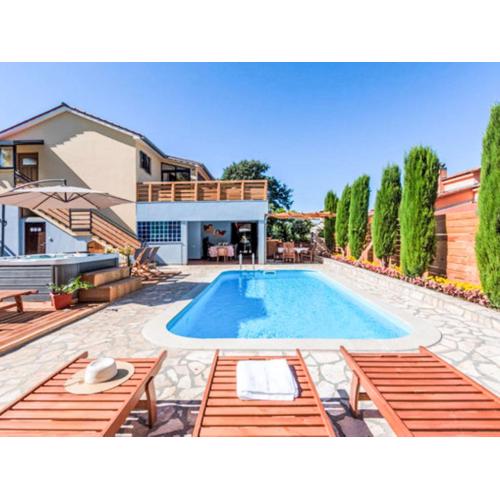 Holiday Home Paola by Interhome