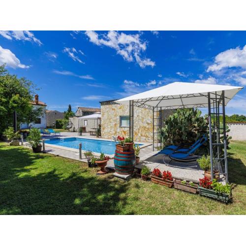 Holiday Home Pinezici-1 by Interhome