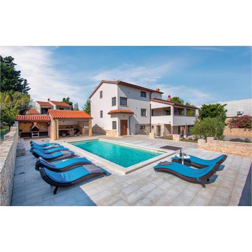 Holiday Home Premantura With Fireplace Iv