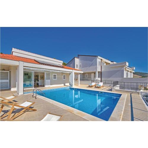 Holiday Home Primosten-Dolac With Outdoor Pool