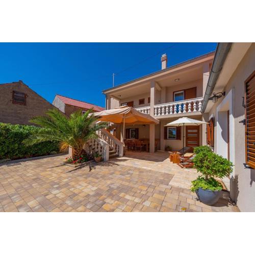 Holiday home Privlaka/Zadar Riviera 8218
