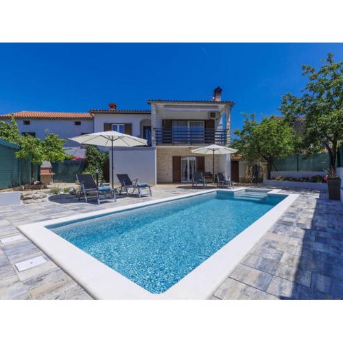 Holiday Home Reaa by Interhome
