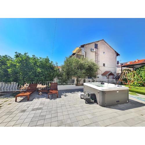 Holiday home relax whirpool 8 - 12 guests Pirovac