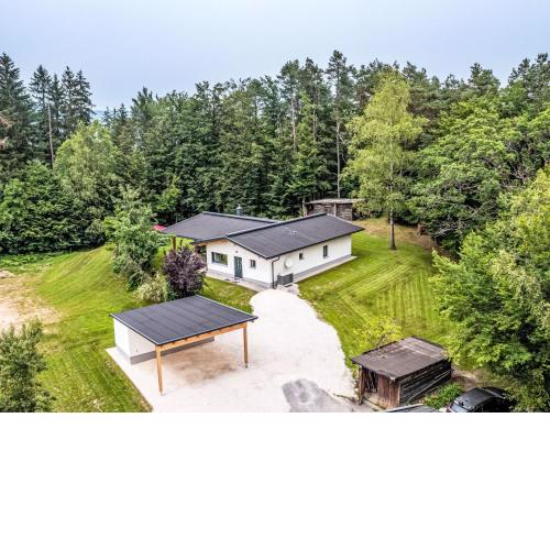 Holiday Home Sonnenteich-Haus by Interhome