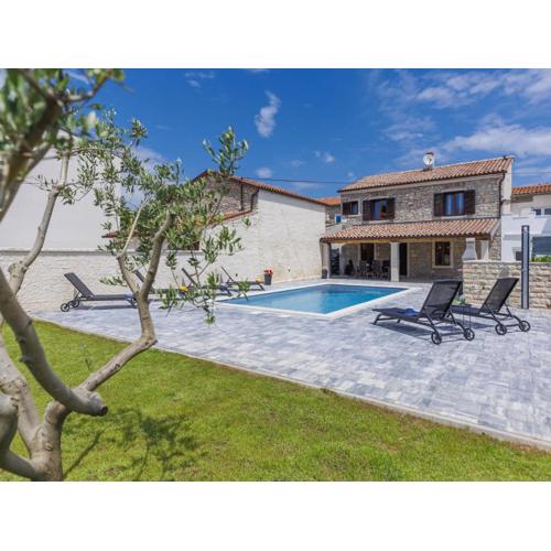 Holiday Home Stara hiža by Interhome