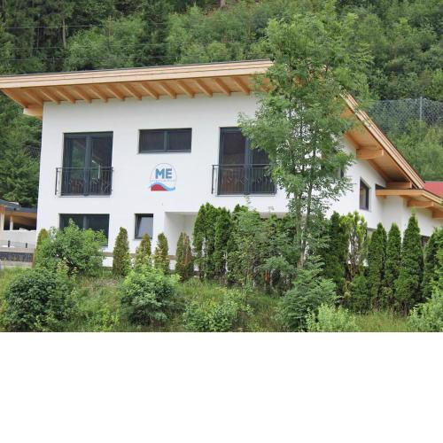 Holiday home Steinfeld close to the ski lift