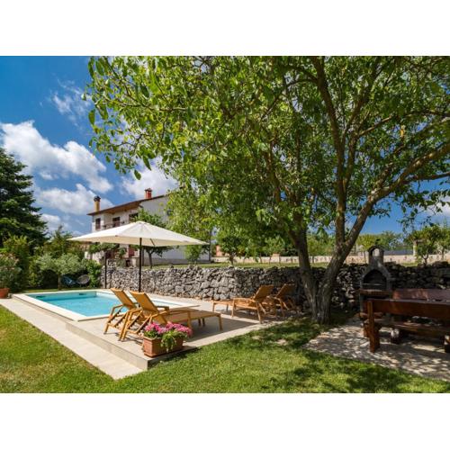 Holiday Home Tomazin by Interhome