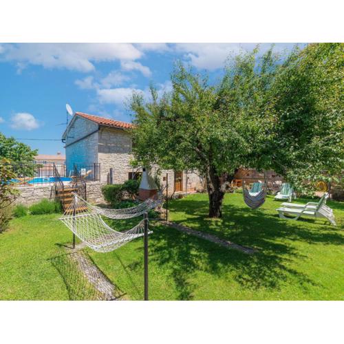 Holiday Home Toni by Interhome