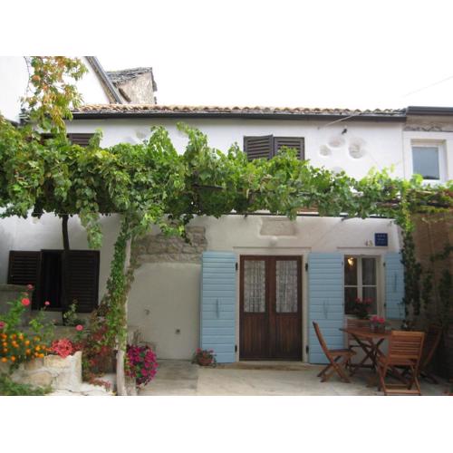 Holiday Home Troštova Kuća