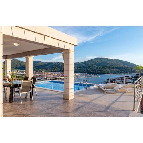 Holiday Home Vela Luka 06