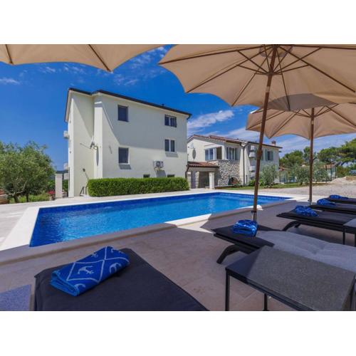 Holiday Home Villa Camellia by Interhome