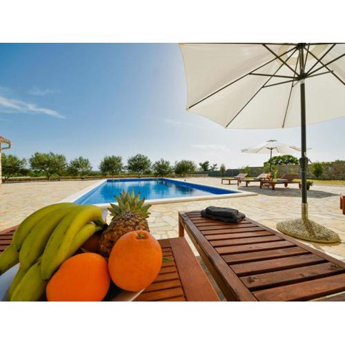 Holiday Home Villa Dalmacija by Interhome