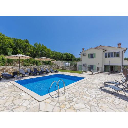 Holiday Home Villa Dina by Interhome