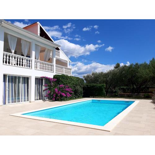 Holiday Home Villa Emma