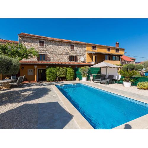 Holiday Home Villa Lucky by Interhome