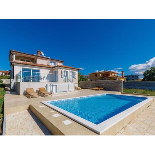 Holiday Home Villa Luna Maris by Interhome