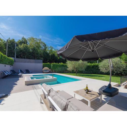 Holiday Home Villa Mala by Interhome