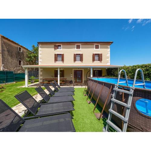 Holiday Home Villa Mala Petra by Interhome