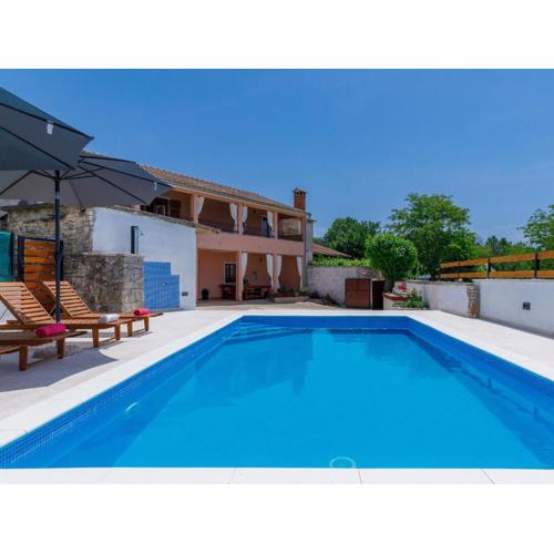 Holiday Home Villa Mate i Kate by Interhome