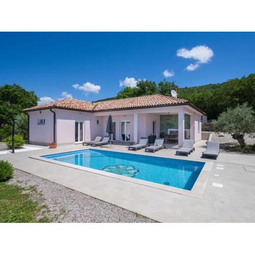 Holiday Home Villa Tomicich by Interhome