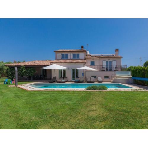 Holiday Home Villa Vela by Interhome