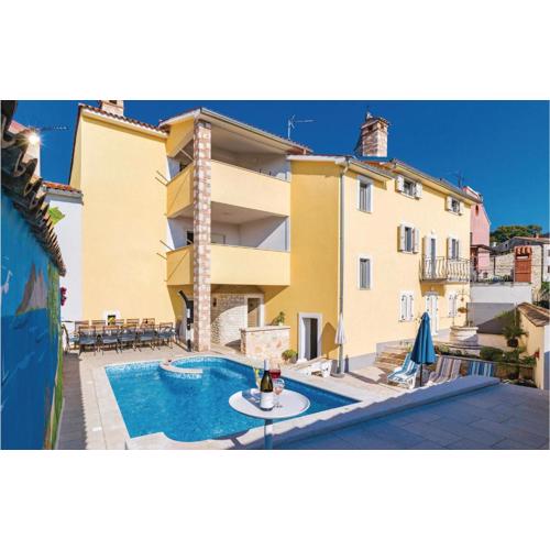 Holiday Home Vodnjan 44 With Outdoor Swimmingpool