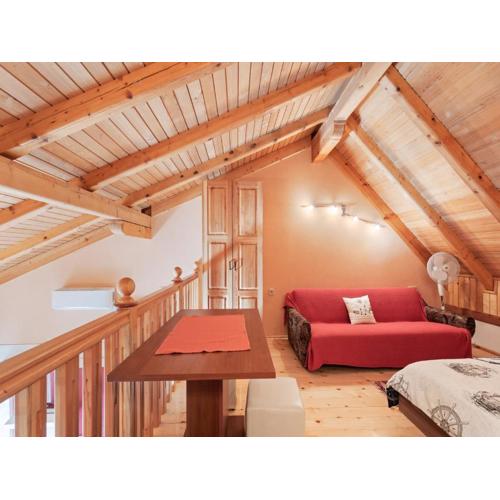 Holiday home with private pool and garden, cleaning included