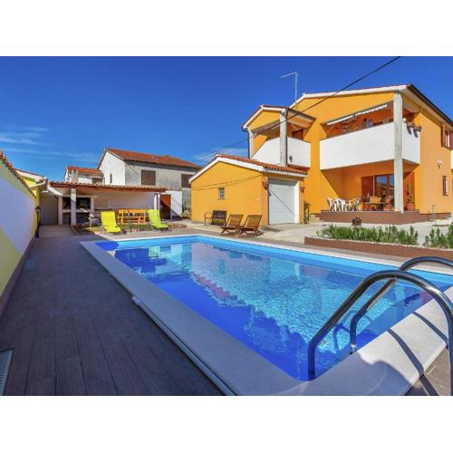 Holiday home with swimming pool