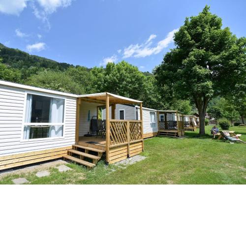 Holiday Home Wood Cube by Interhome