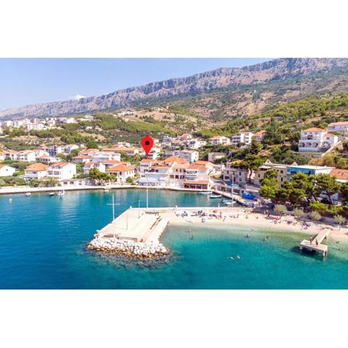 Holiday House Amaris, 20m from sea with parking, 6 pax