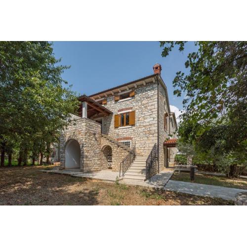 Holiday house ANNA, near the beach with huge private garden