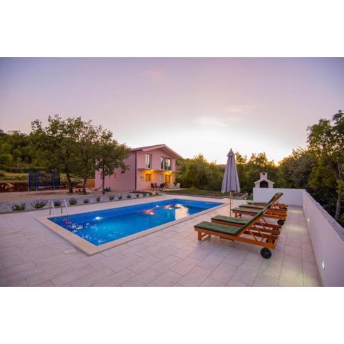 Holiday house Elizabeta near Imotski, private pool