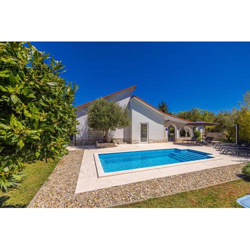 Holiday house KAI with private pool