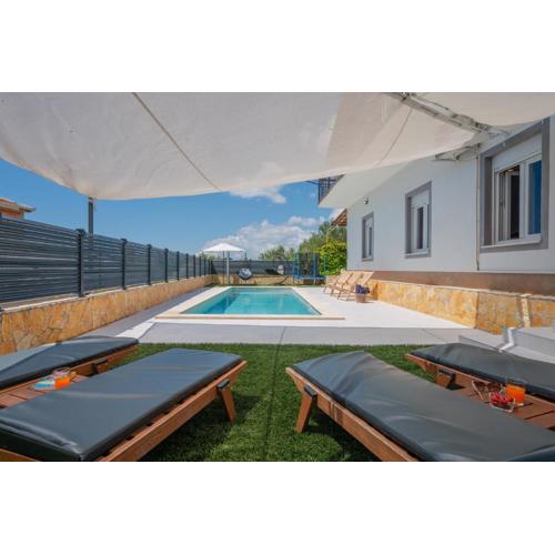 Holiday house Kristina with heated Pool, 10pax