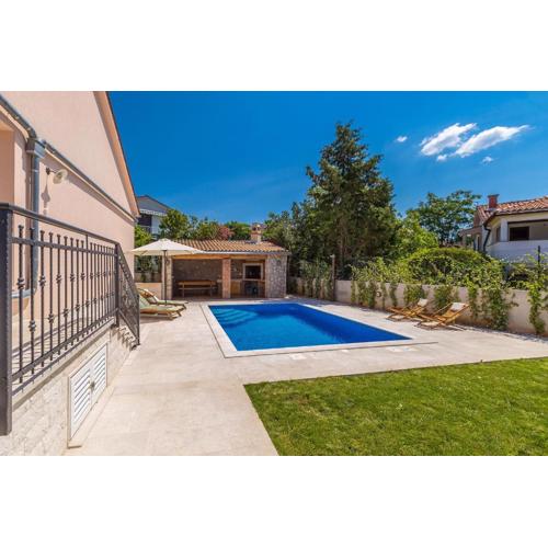 Holiday house MASLINA