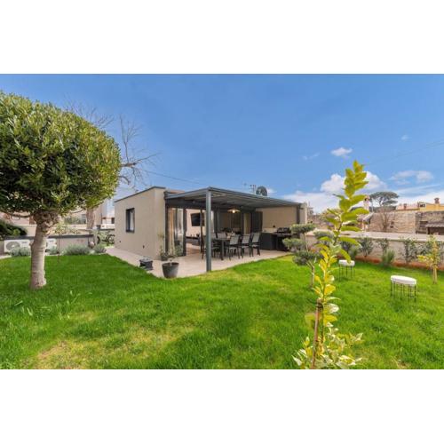 Holiday House Romano