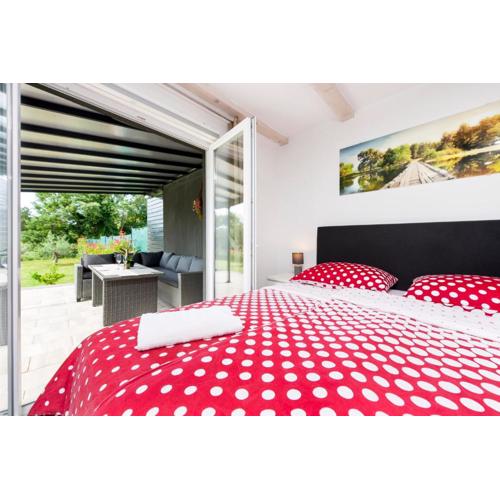 Holiday House Sandi