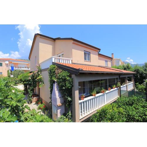 Holiday house with a parking space Kastel Stafilic, Kastela - 21506